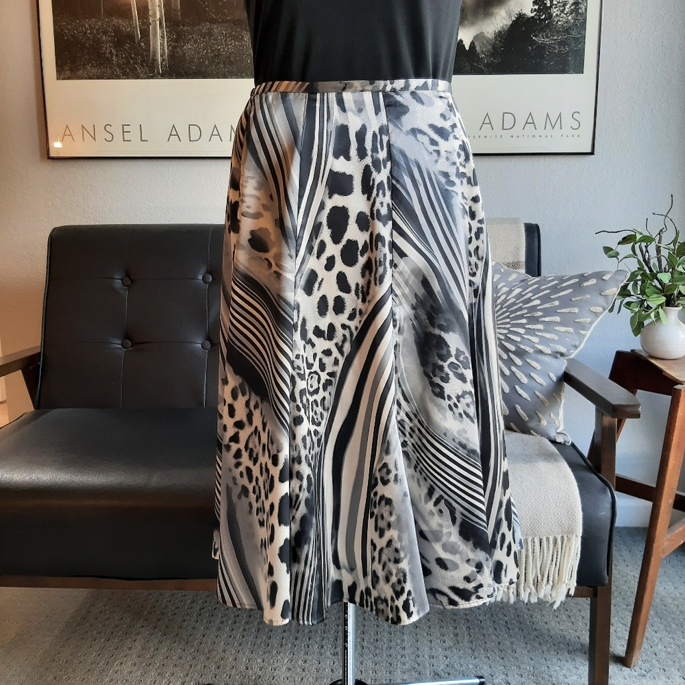 NWOT CHICO Wild Instinct Brantley Satin slip skirt in Animal Print, Size 1